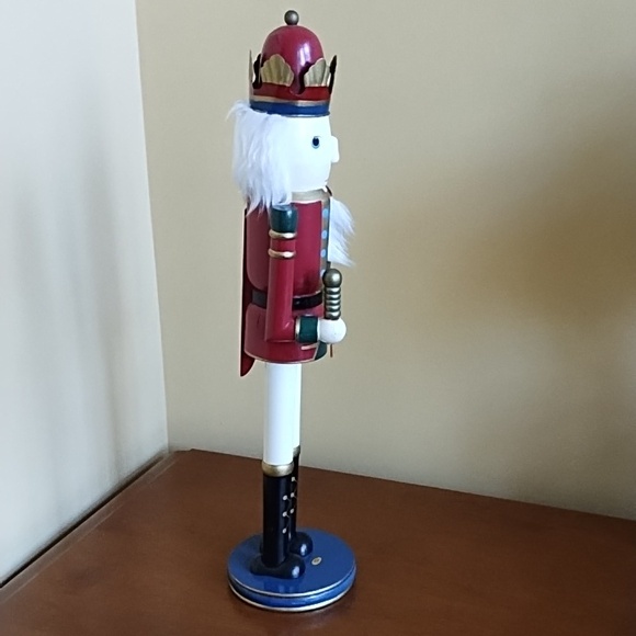 Wood Soldier Nutcracker Guard Uniform Crown 19.5 Inch Red White Green Gold Black - Picture 3 of 8
